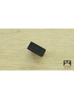 พลาสติกปิดเหล็กกล่อง 10x20 mm สวมใน