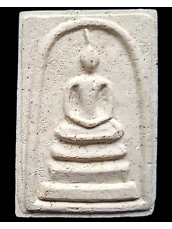 1423 พระสมเด็จบางขุนพรหม พิมพ์ใหญ่ เกศเอียง เนื้ออนุรักษ์นิยม ปี 47 กล่องเดิม วัดบางขุนพรหม