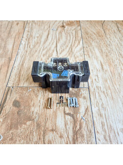 กล่องไฟวาล์วไฟฟ้า Terminal Box Yuken DSG-01 Series