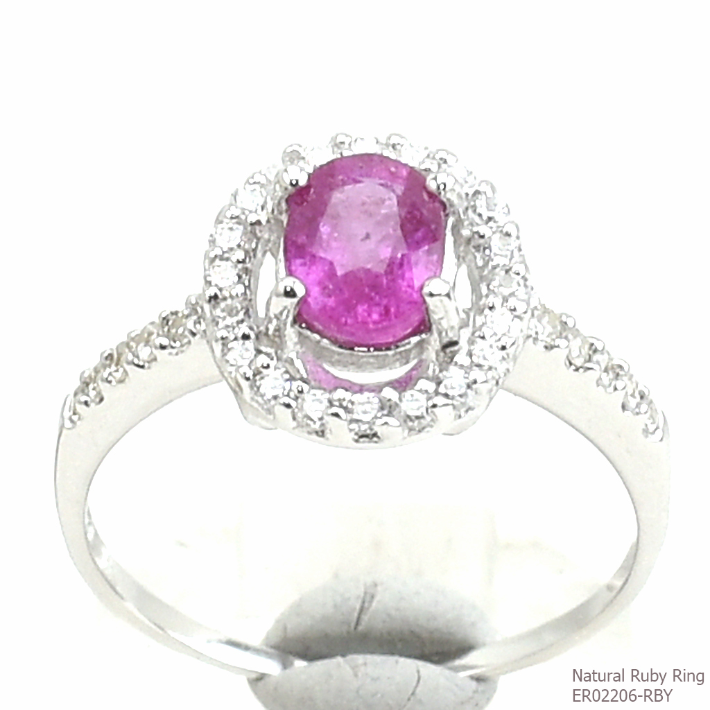 SKJewelryFactory แหวนทับทิมล้อมเพชร เพิ่มสง่าราศี ER02206-RBY