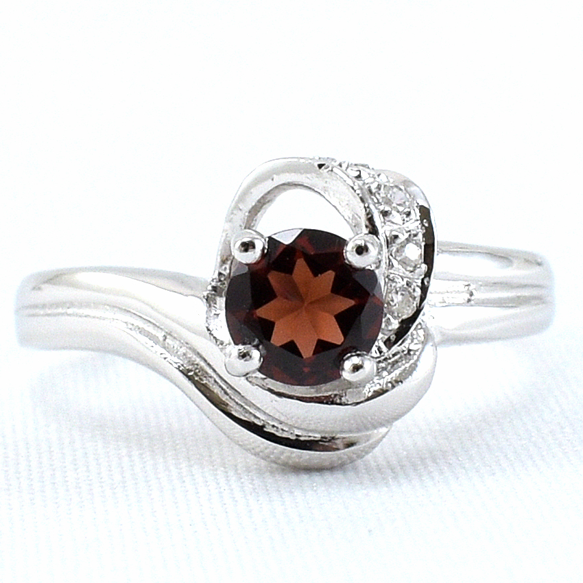 SKJewelryFactory แหวนพลอยโกเมนแท้ ตัวเรือนเงินแท้ 92.5% ER00806-GAN