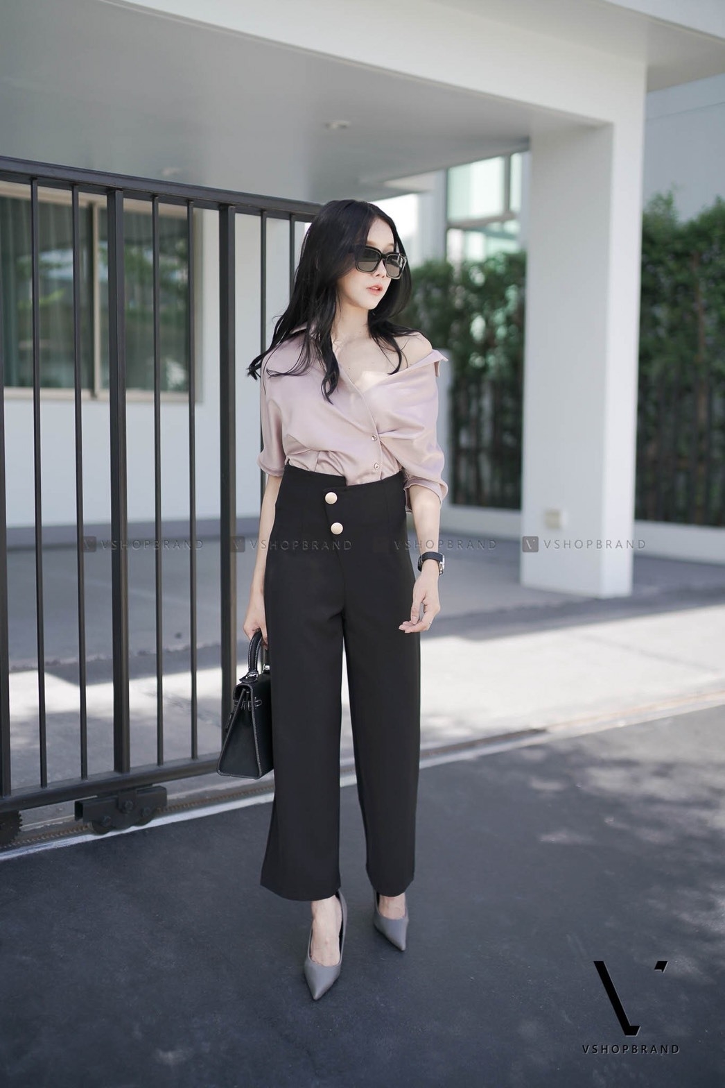 เสื้อผ้าเกาหลี พร้อมส่ง กางเกงขากระบอก กระดุมหน้า