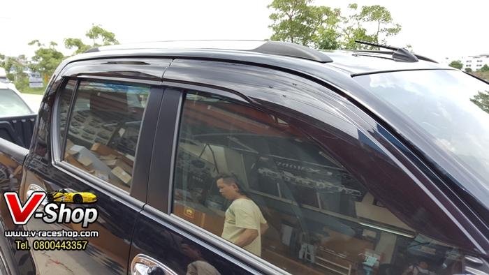 กันสาดทรงศูนย์ 4ประตู Hilux REVO