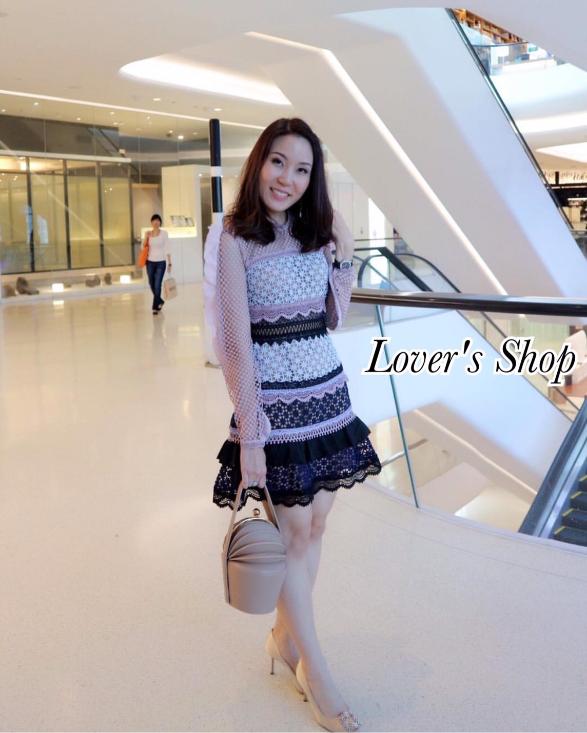เดรสเกาหลี พร้อมส่ง เดรสลูกไม้ สวยหวาน