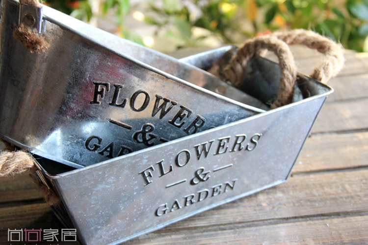 Pre-Order กระบะต้นไม้ สังกะสีปั้มลายนูน Flowers & Garden หูเชือกปอ มี 4 ทรง Zakka