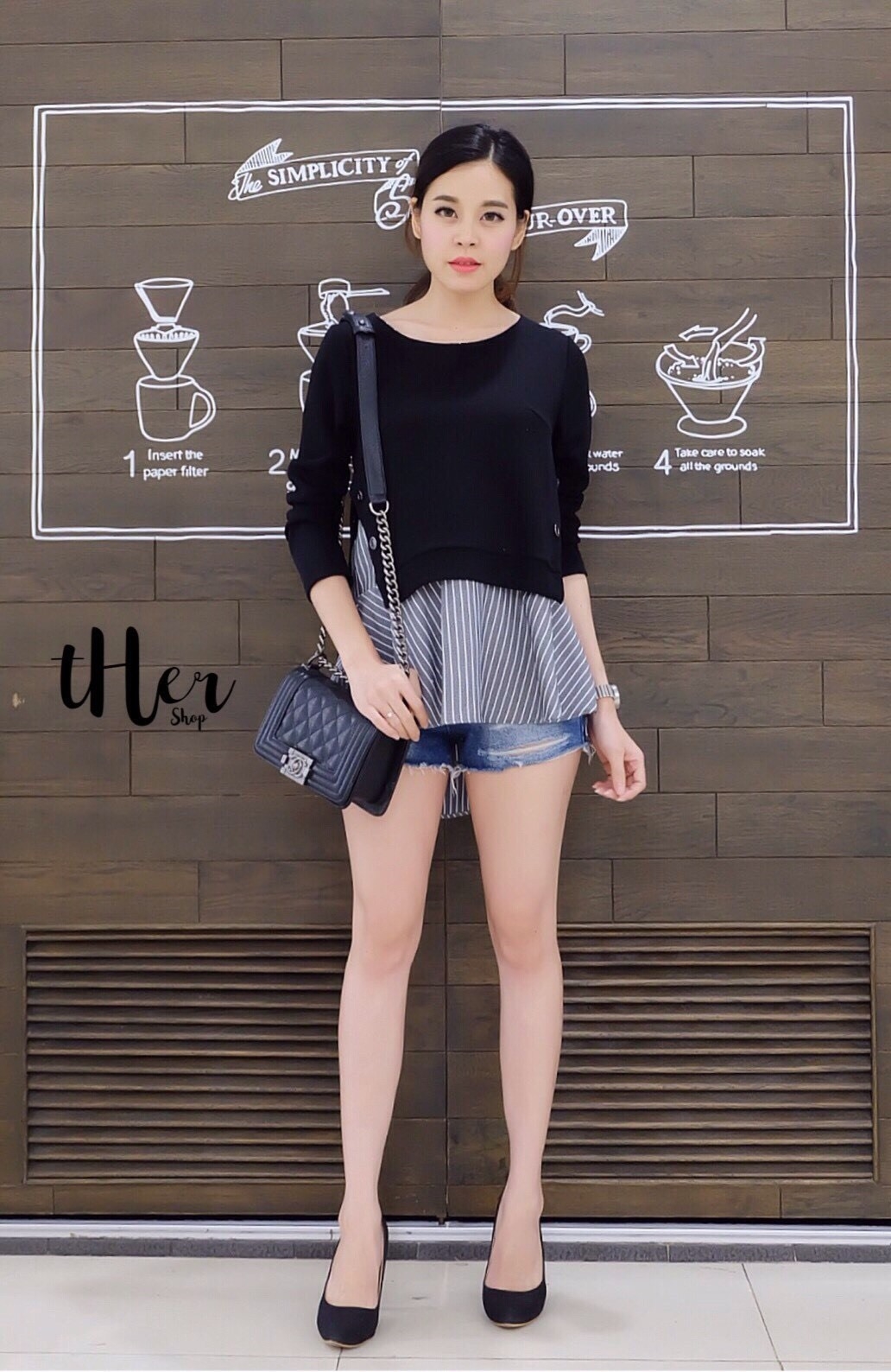 เสื้อเกาหลี พร้อมส่ง เสื้อคอกลม ชายระบาย