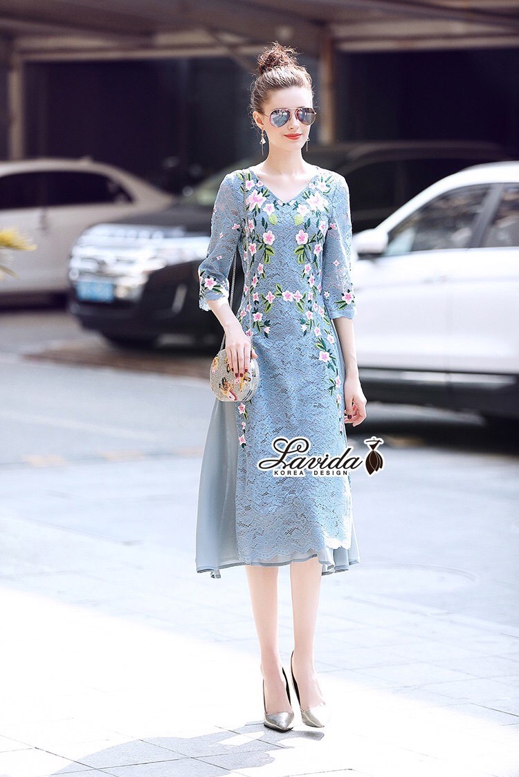 เดรสเกาหลี พร้อมส่ง เดรสลูกไม้ ทอลายโทนสีฟ้า