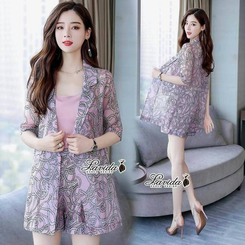 เสื้อผ้าเกาหลี พร้อมส่ง เสื้อทรงคอสูท กับ กางเกงขาสั้น
