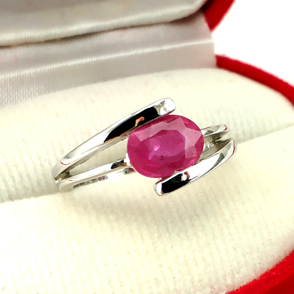 SKJewelryfactory แหวนเงินแท้ ฝังพลอยทับทิมแท้ สไตล์เรียบง่าย สวมใส่ได้ทุกโอากาสER01466-RBY
