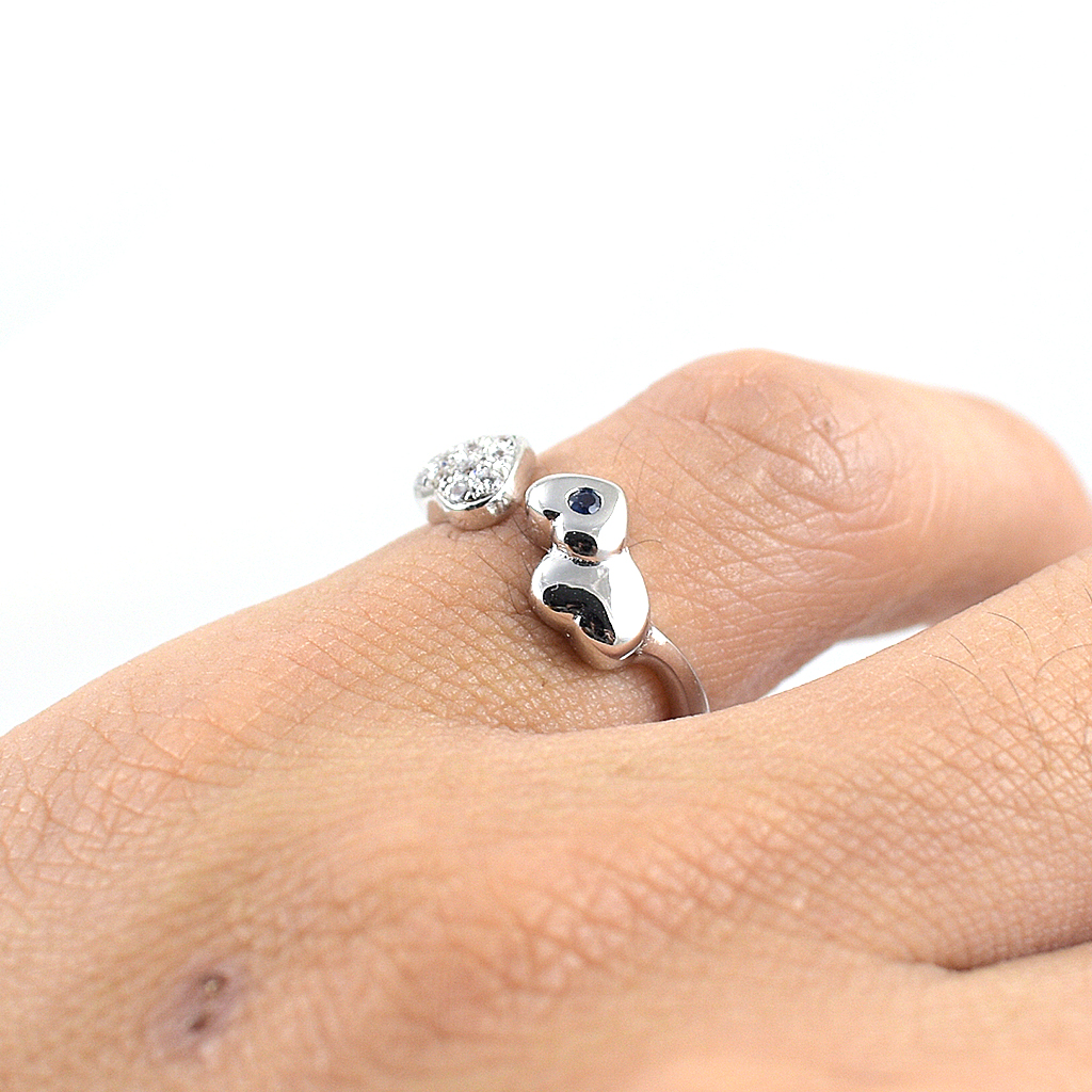 SKJewelryfactory แหวนเงินแท้ ฝังพลอยไพลินแท้ ดีไซด์รูปหัวใจ น่ารักๆ ER00965-BSA