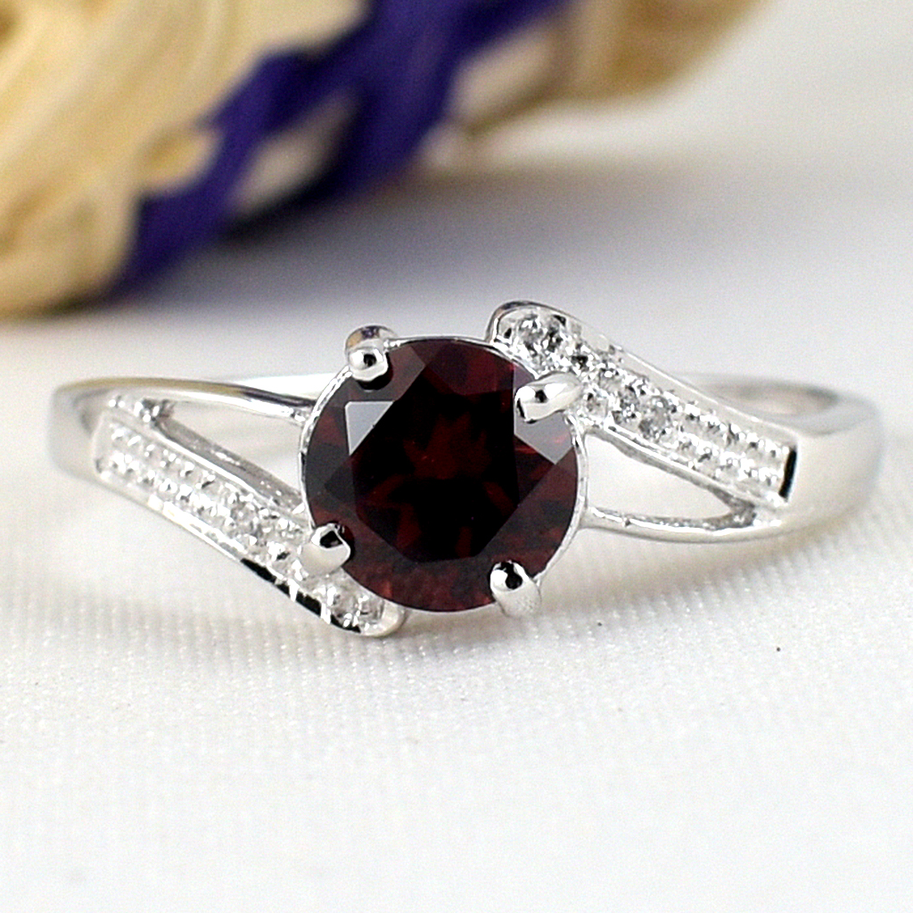 SKJewelryFactory แหวนพลอยกลม พลอยโกเมนแท้ ER02415-GAN