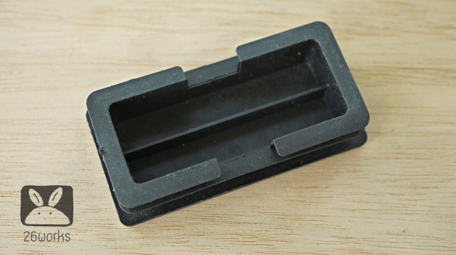 พลาสติกปิดเหล็กกล่อง 50x100 mm (2x4 นิ้ว) สวมใน