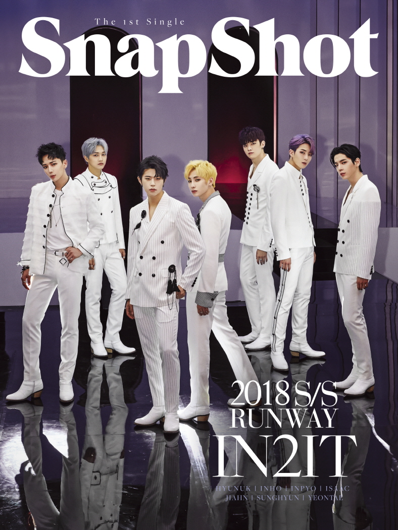 [Pre] IN2IT : 1st Single Album - SnapShot (Runway Ver.)