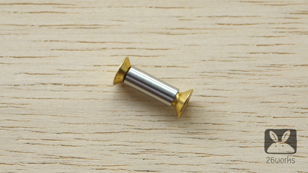 น๊อตยึดประกับ หัวเทเปอร์ชุบสีทอง แกน 13x5 mm