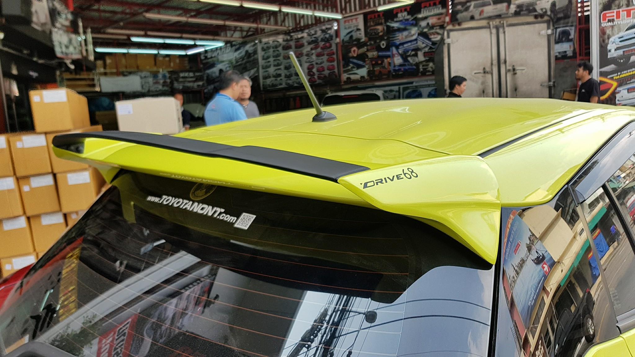 ชุดแต่ง New Yaris HB รุ่นDrive68 ชุด 4ชิ้น