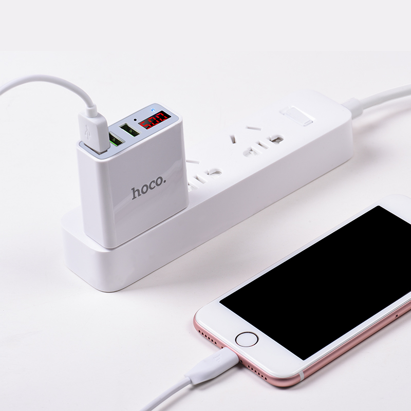 Hoco C15 Adapter 3 USB LED Charger หัวชาร์จไฟบ้าน ปลั๊กชาร์จ 3.0A ชาร์จเร็ว หน้าจอ LED