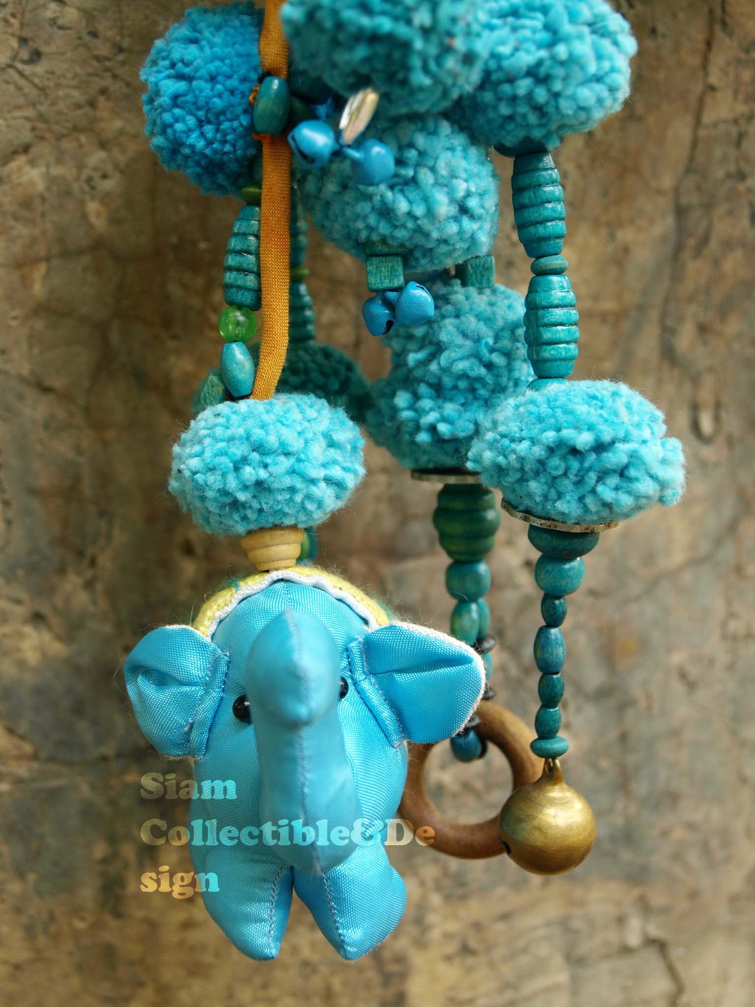 ช้างผ้าไหมห้อยพวงกระเป๋า (ฟ้าอ่อน) / Elephant bag charms