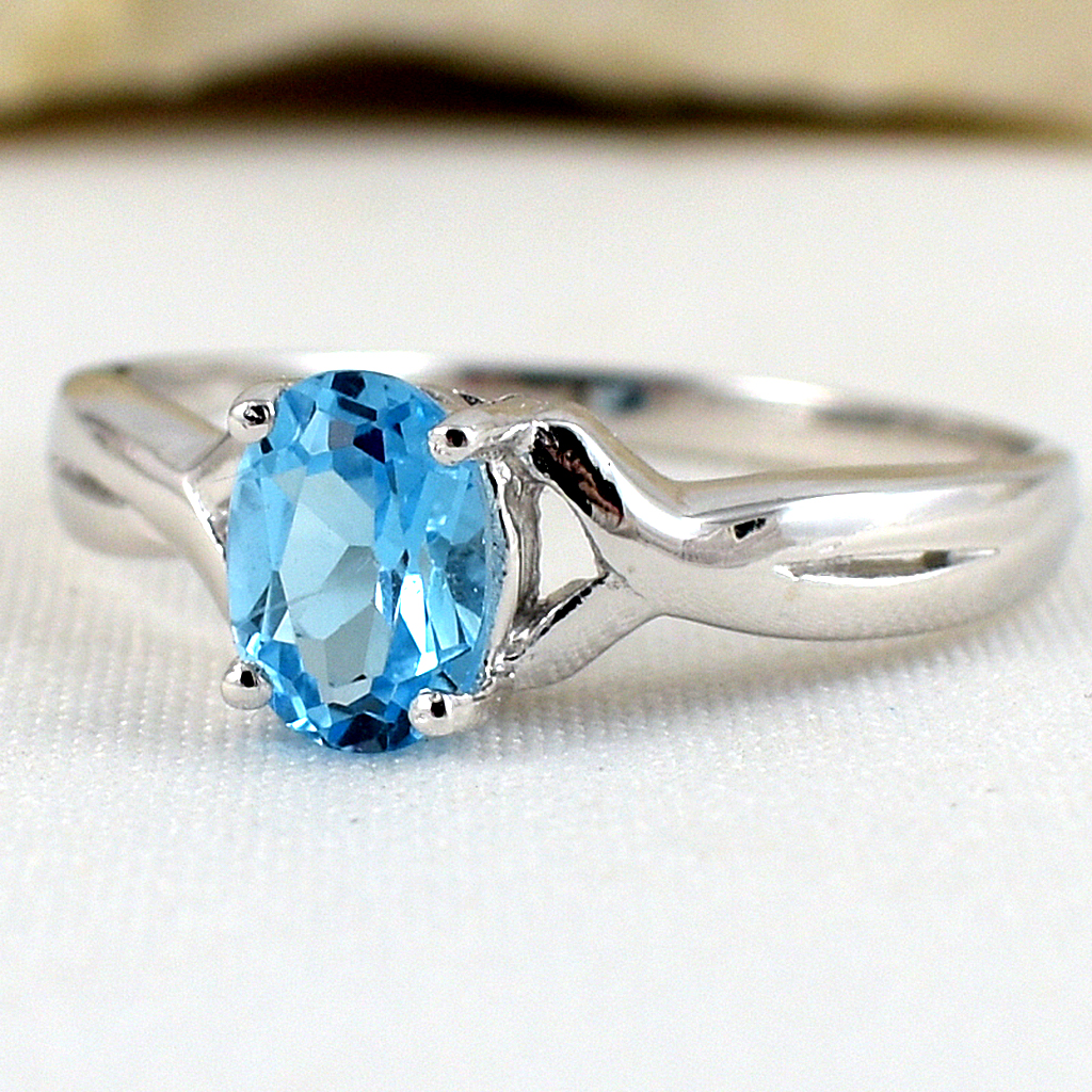 SKJewelryfactory แหวนพลอยวันศุกร์ แหวนพลอยเม็ดเดี่ยว พลอยสวิสบลูโทปาซแท้ ER01748-SBT