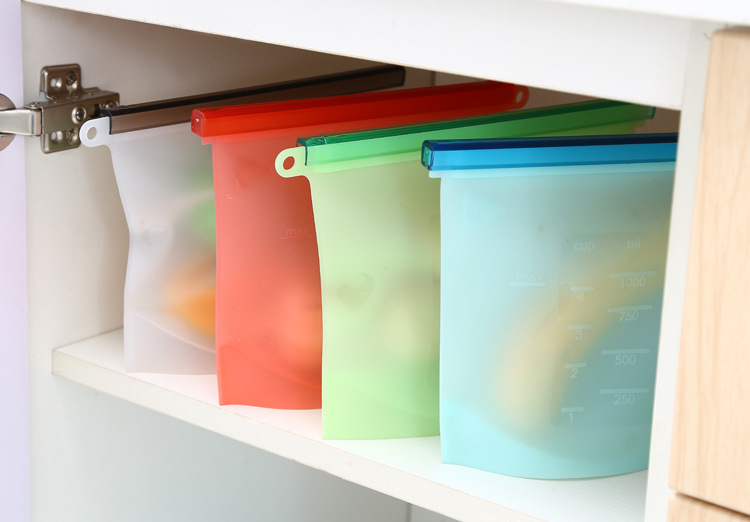 ziplock ถุงซิลิโคน สุญญากาศ เก็บรักษาอาหาร ขนาด 17.5 x 23 ซม มี 4 สี