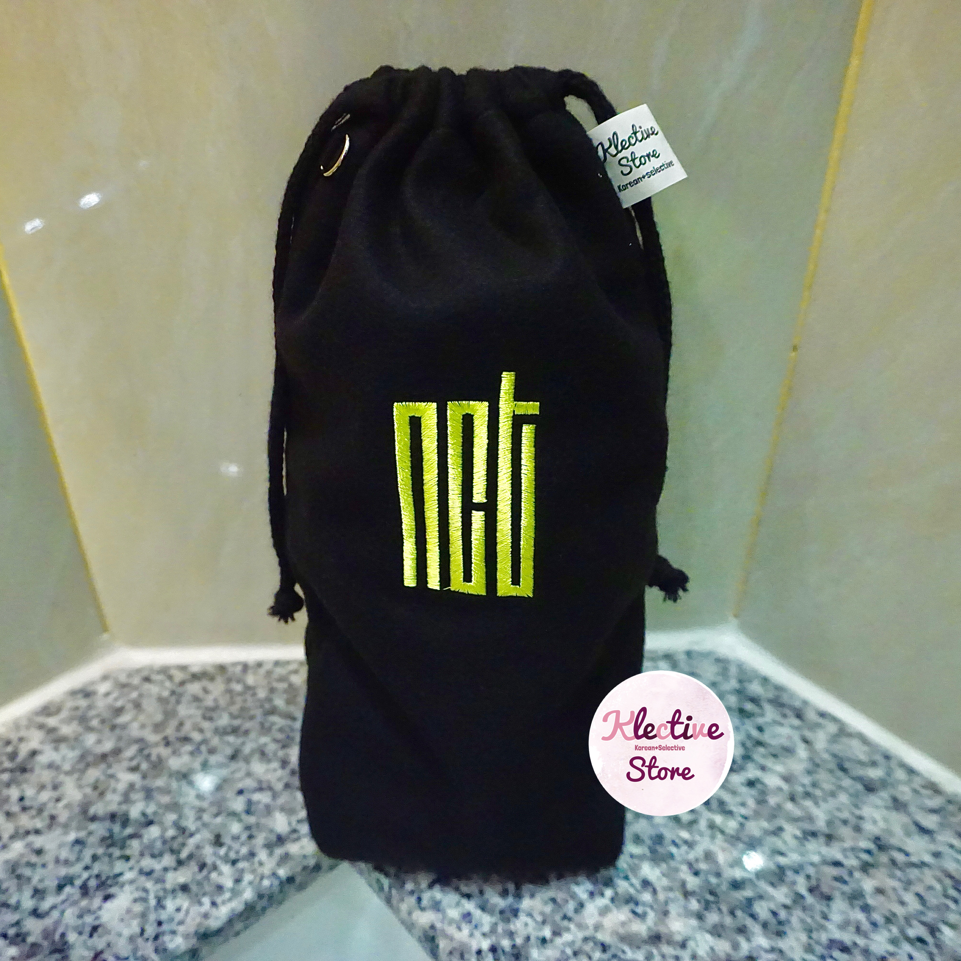 [พร้อมส่งทุกวัน] กระเป๋าแท่งไฟ NCT วุ้นกรอบบง Lightstick Pouch (Black/Neon Green)