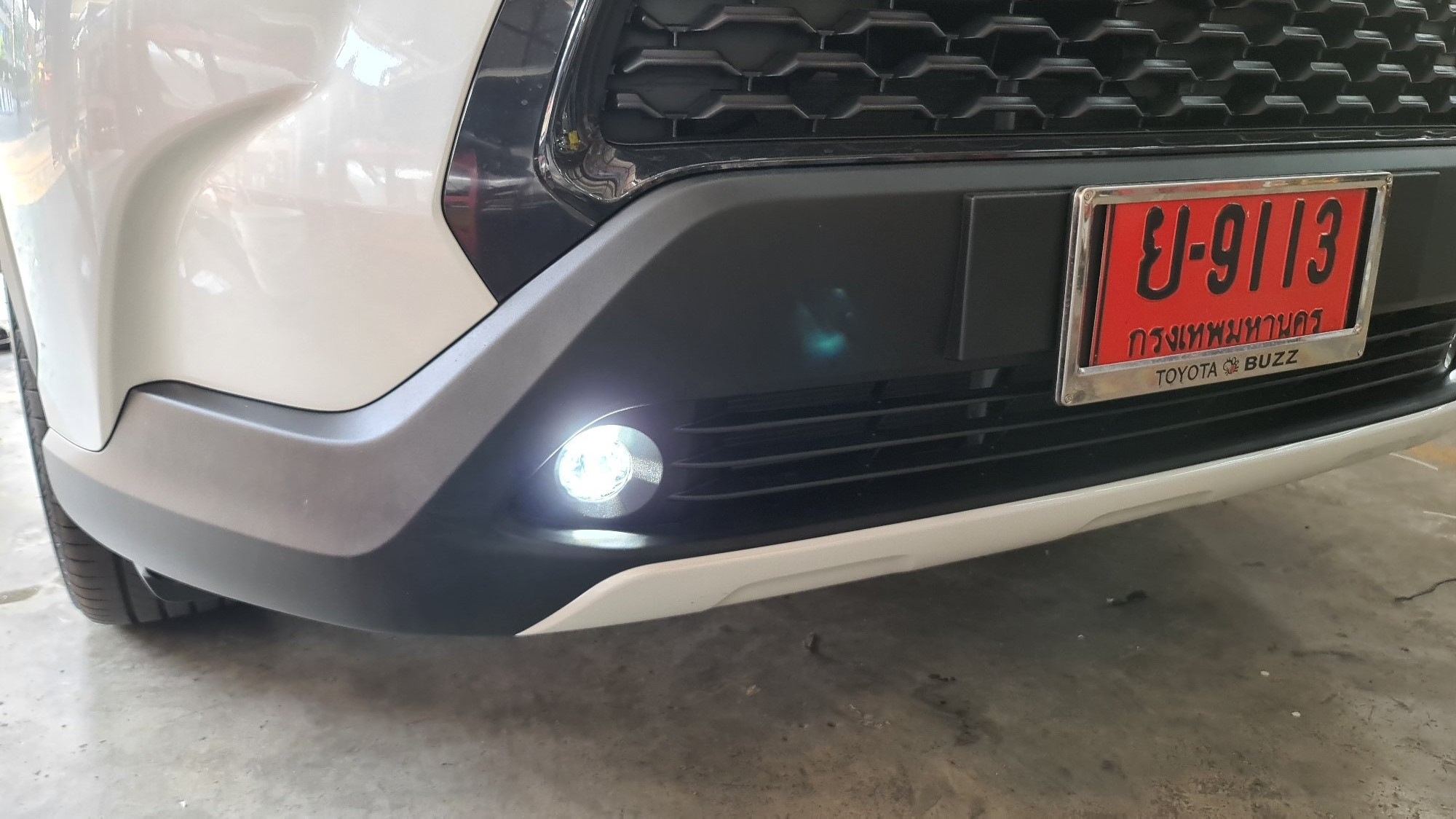 Corolla Cross ไฟตัดหมอก LED พร้อมอุปกรณ์ติดตั้ง