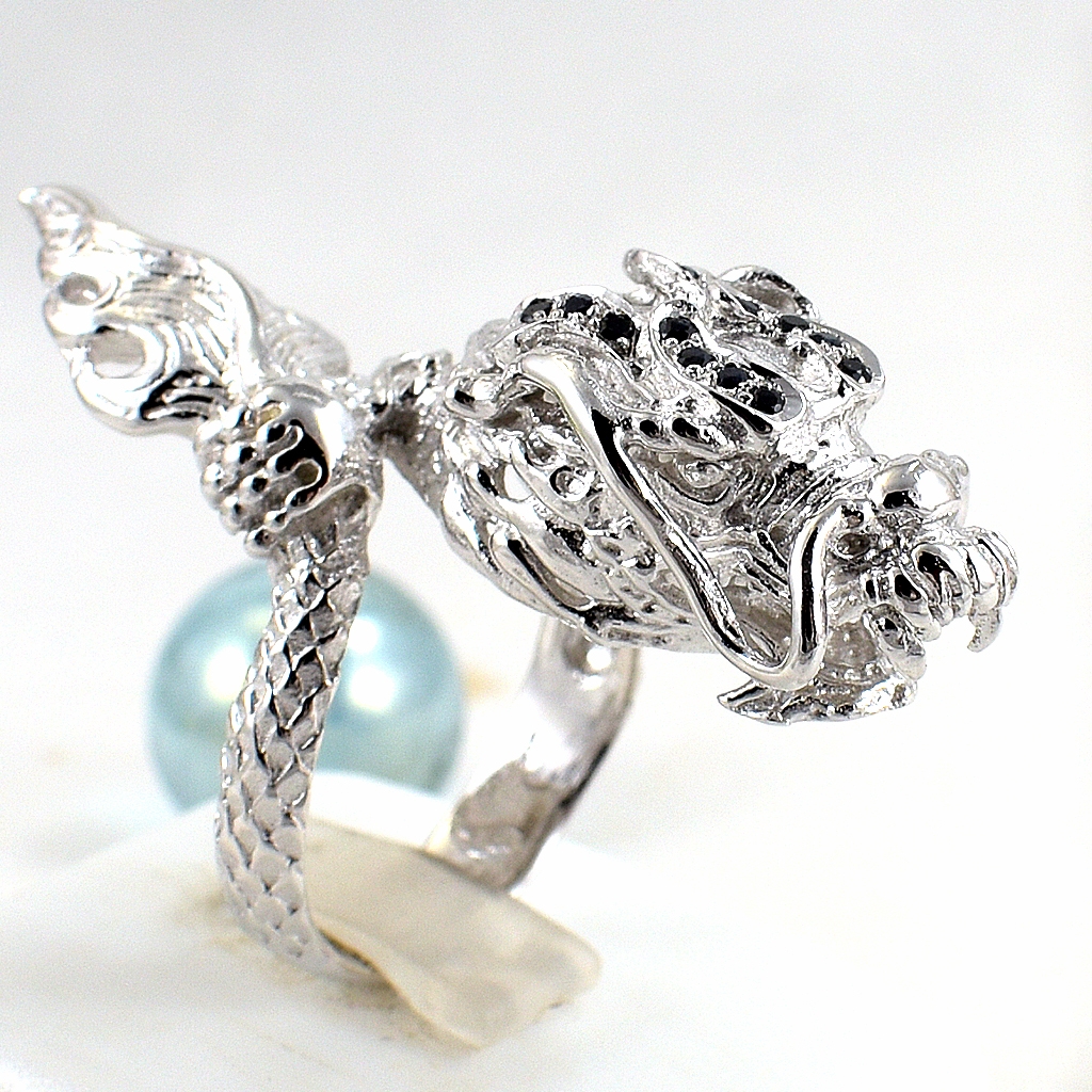 SKJewelryFactory แหวนมังกร นำโชค หัวมังกรประดับด้วยพลอยไพลินแท้ เสริมความรุ่งโรจน์ให้แก่ผู้สวมใส่ MR00388-BSA