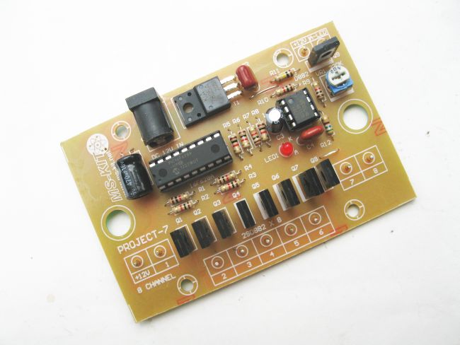 โครงงาน 7 (วงจรไฟวิ่งอัตโนมัติ 8 ช่อง 5 รูปแบบ)