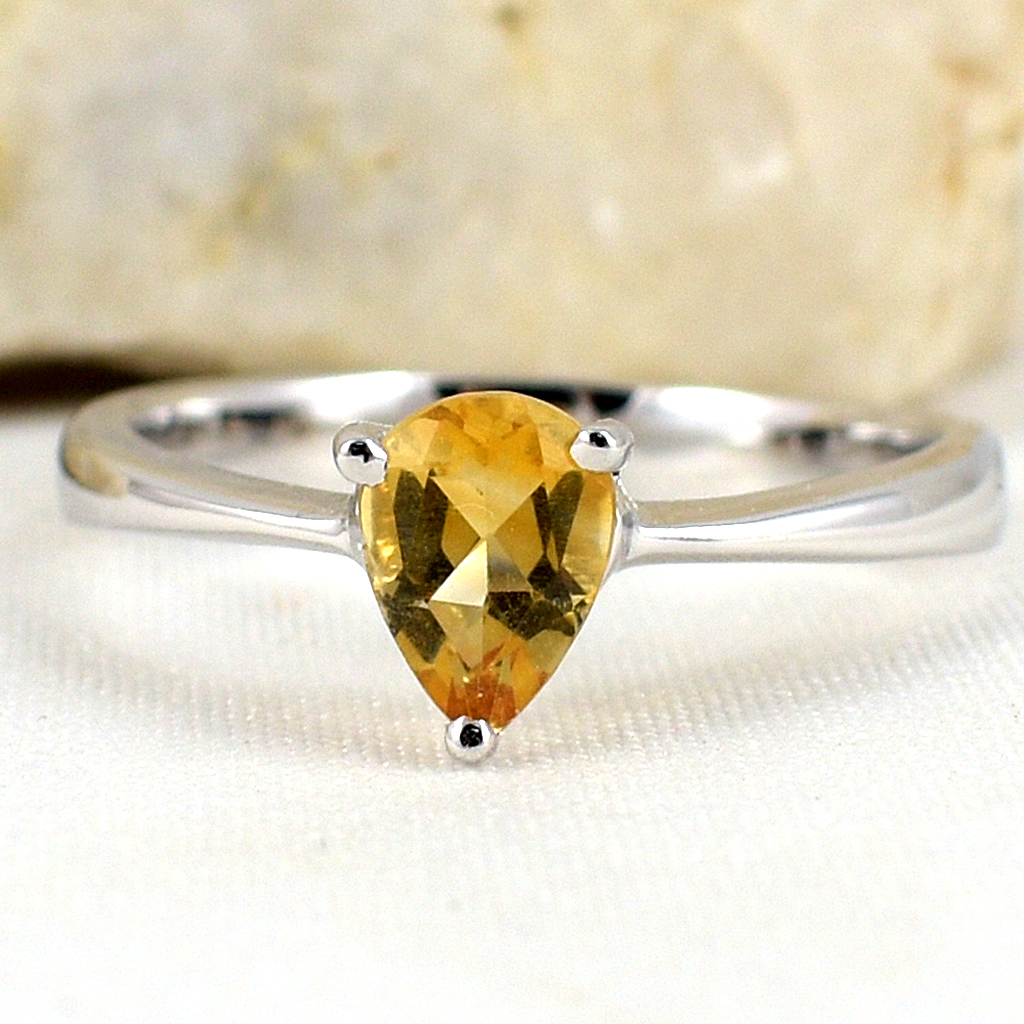 SKJewelryFactory แหวนซิทรินแท้ พลอยทรงหยดน้ำ สไตล์แหวนพลอยเม็ดเดี่ยว ER02440-CIT