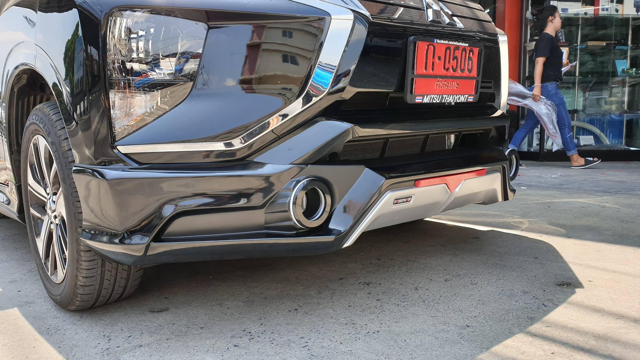 ชุดแต่ง Xpander รุ่น Smart-X 4ชิ้น ( มีท่อใบไม้ )