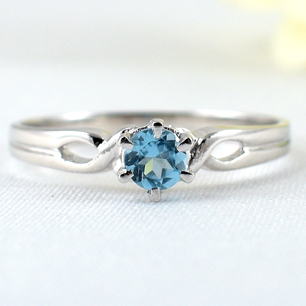SKJewelryfactory แหวนเงินแท้ 92.5% ฝังพลอยสวิสบลูโทปาซแท้ สไตล์น่ารัก หวานๆ ER00239-SBT