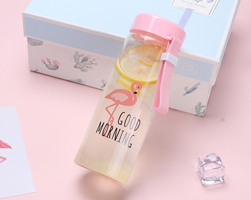 ขวดแก้วน้ำ นกฟลามิงโก้ สุดเก๋ +ปลอกถุงหิ้ว ขนาด 500 ml.สีชมพู พกพาได้