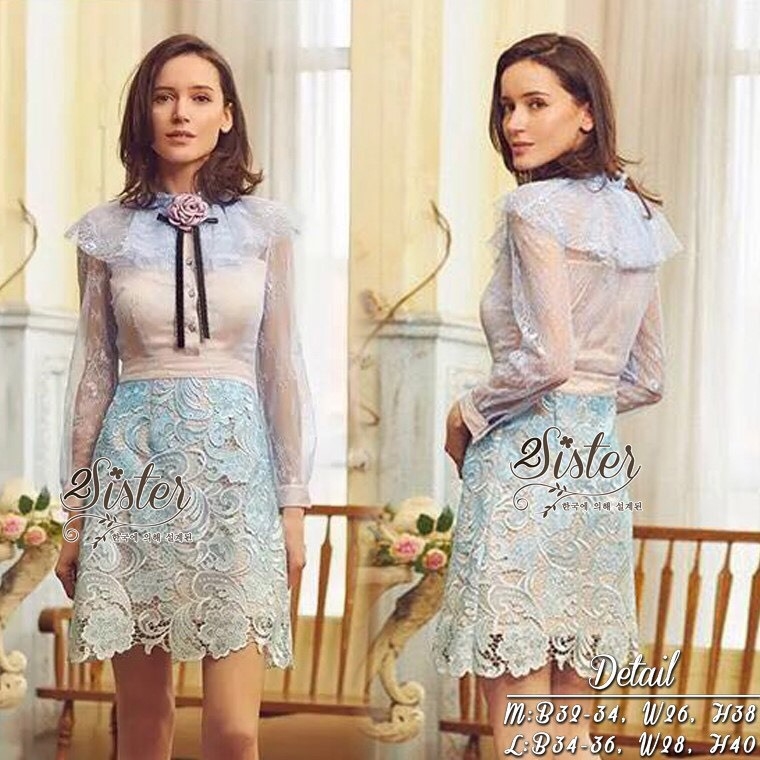 เดรสเกาหลี พร้อมส่ง เดรสสั้น ลูกไม้ ช่วงคอแต่งชั้นระบาย