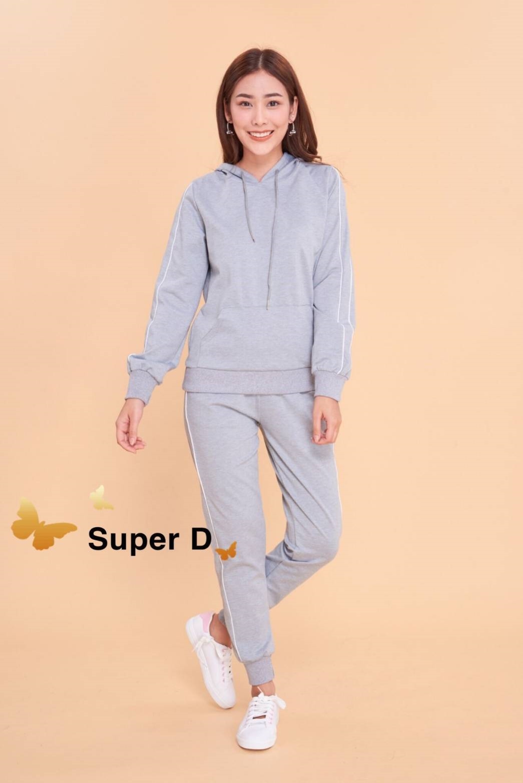 เสื้อผ้าเกาหลี พร้อมส่ง เซ็ตวอร์ม สีเทา Super D
