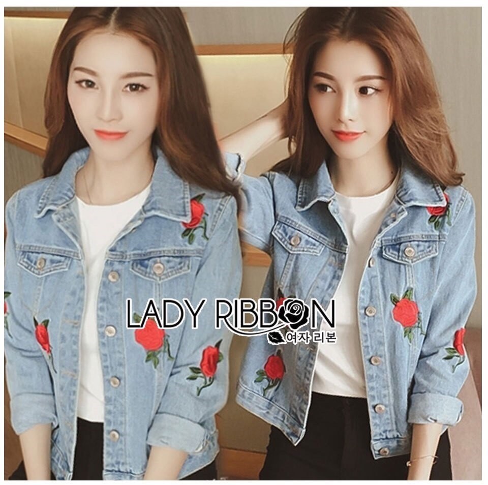 เสื้อผ้าเกาหลี พร้อมส่ง แจ๊คเก็ต ปักลายดอกกุหลาบแดง