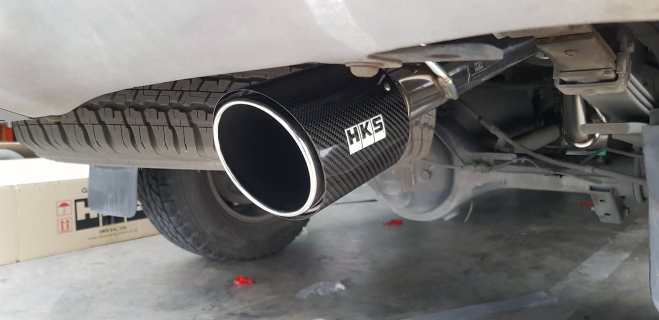 ท่อ HKS BT-50 Pro ปลายคาร์บอน(ค่าส่งสินค้าเก็บปลายทาง)