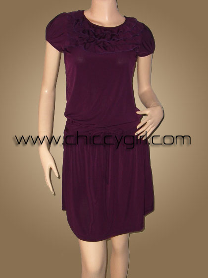 ชุดเดรสสีม่วง แขนตุ๊กตา คอแต่งระบายหลายชั้น จั้มเอว แบบน่ารักมาก