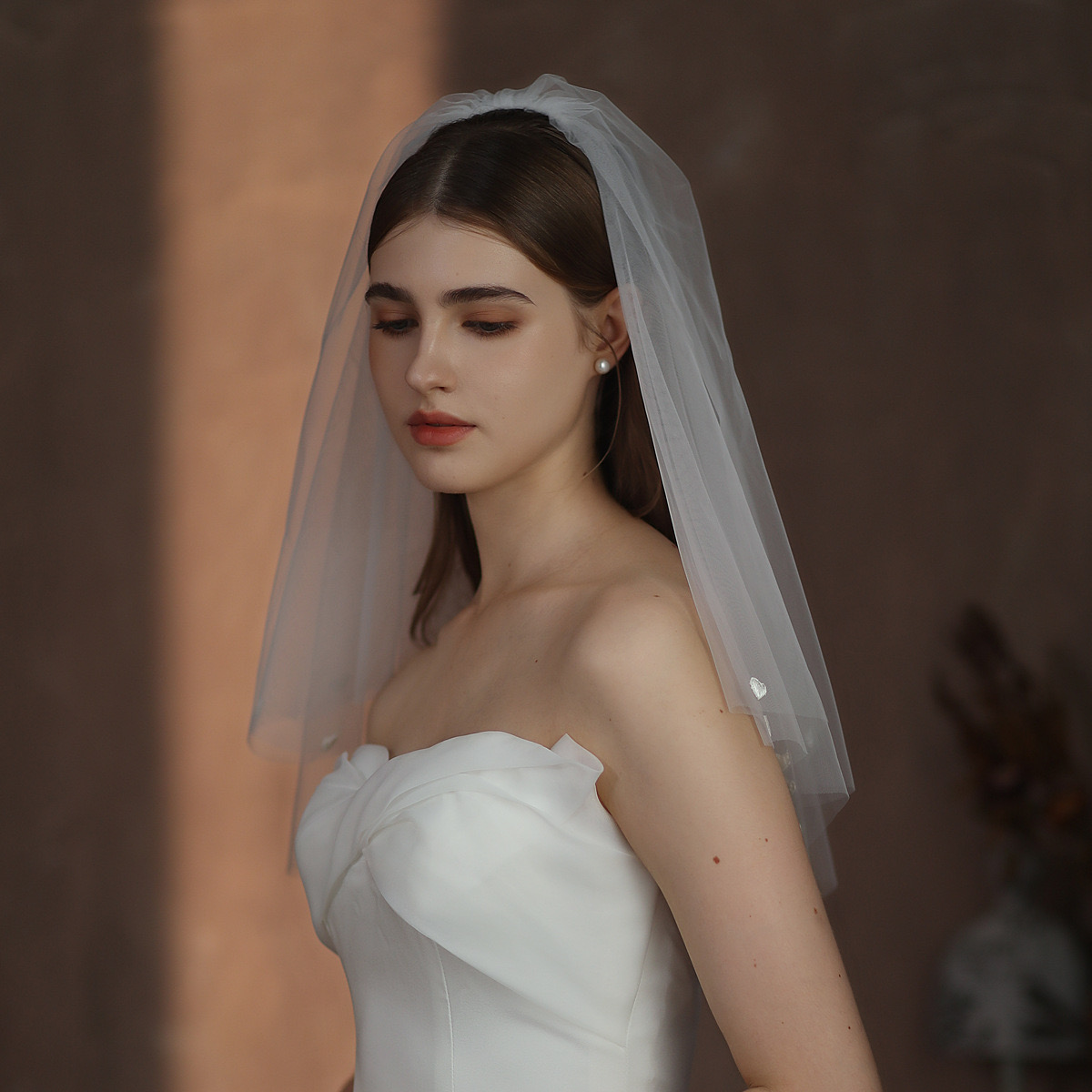 Veil เวล ผ้าคลุมเจ้าสาวปักลายหัวใจ ความยาวกำลังดี ลายไม่เยอะ ฟูนิด ๆ สายหวานน่ารัก แบบหวีสับ ยาว 55 ซม.