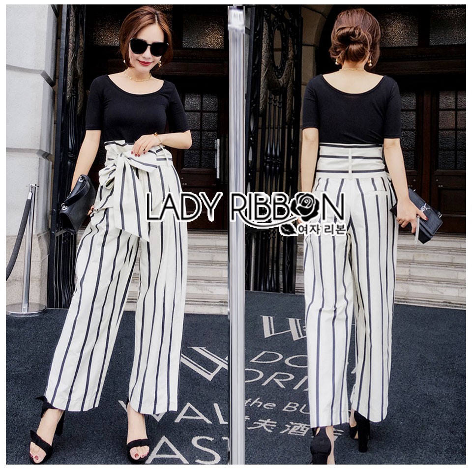 เสื้อผ้าเกาหลี พร้อมส่ง เสื้อยืดสีดำและกางเกงลายทาง