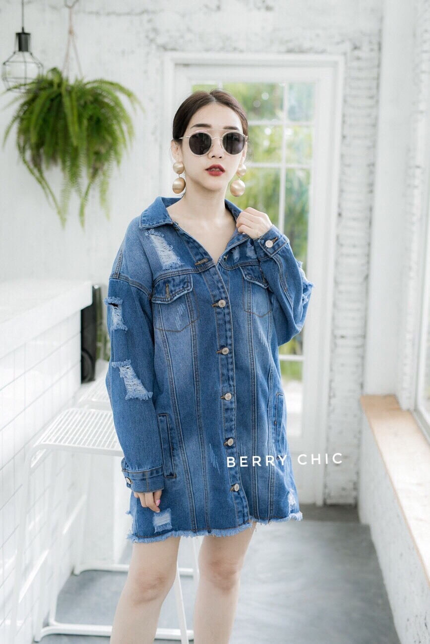 เดรสเกาหลี พร้อมส่ง เดรสยีนส์ ตัวยาว ปักลายดอกไม้