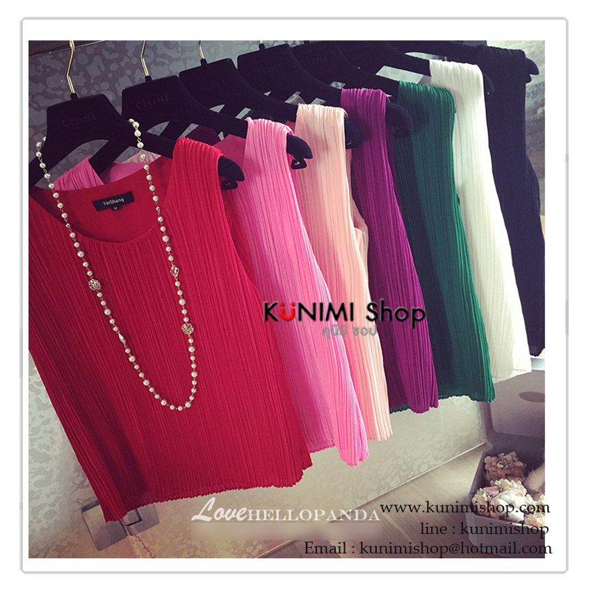  เสื้อคอกลม แขนกุด เนื้อผ้าอัดกลีบพีช สวย หวาน ขนาด : FREE SISE ( รอบอกไม่เกิน 35 นิ้วคะ) ผ้า : ผ้าชีฟอง 