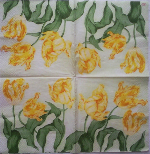แนวภาพดอกไม้ ทิวลิปสีเหลือง Tulip เป็นภาพแนวยาว กระดาษแนพกิ้นสำหรับทำงาน เดคูพาจ Decoupage Paper Napkins ขนาด 33X33cm