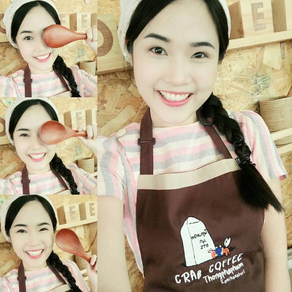 รูปชุดกันเปื้อนปักโลโก้