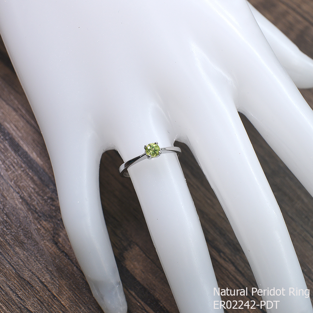 SKJewelryfactory แหวนเงินแท้ ฝังพลอยเพอริดอทแท้ สไตล์แหวนแต่งงาน ER02242-PDT