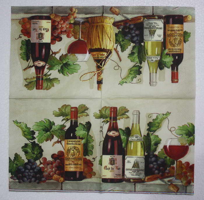 แนวภาพไวน์ ขวดไวน์กับองุ่น Wine เป็นภาพครึ่งแผ่น กระดาษแนพกิ้นสำหรับทำงาน เดคูพาจ Decoupage Paper Napkins ขนาด 33X33cm