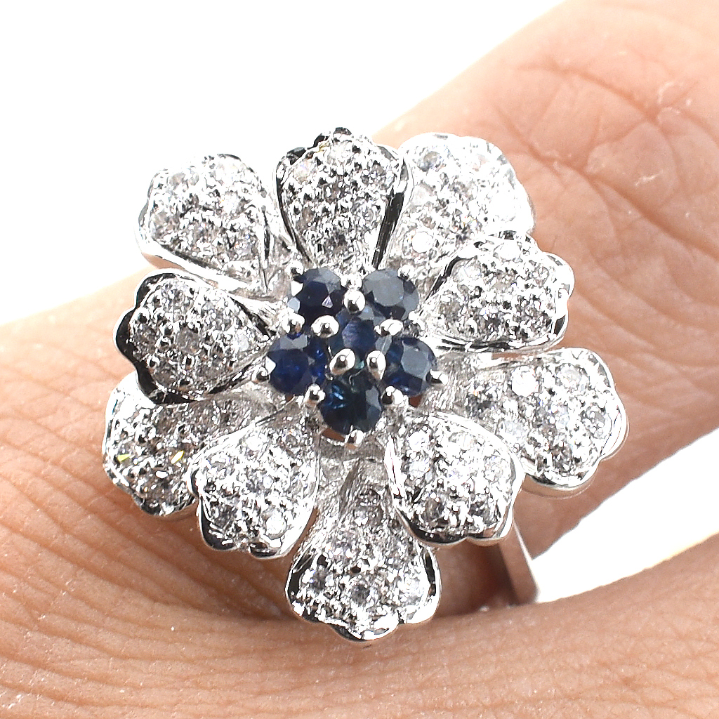 SKJewelryfactory แหวนดอกไม้ ไพลินแท้ ดีไซน์แปลกใหม่ สวยเก๋ ER01039-BSA