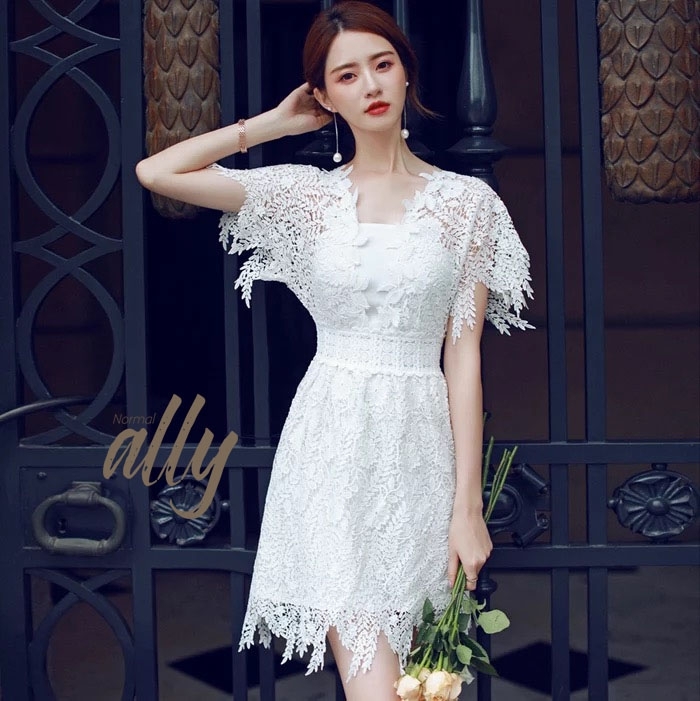 เดรสลูกไม้ พร้อมส่ง เดรสคัตติ้งสวย งานเรียบ หรู
