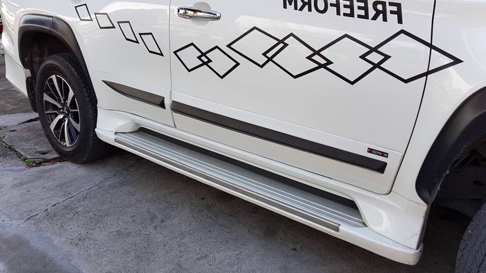 ชุดแต่งNew Pajero Sport รุ่น f-icona 4ชิ้น