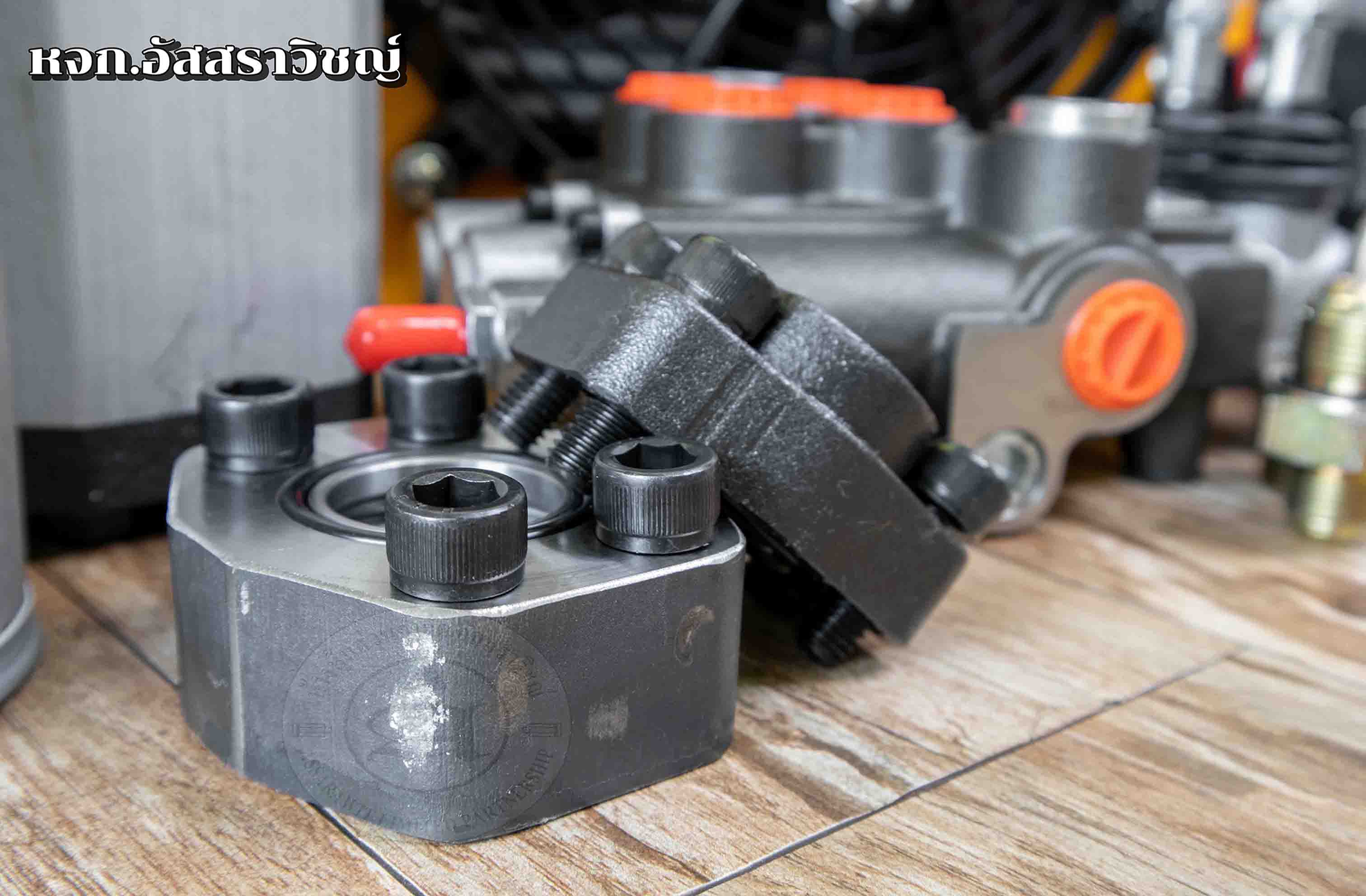 จำหน่ายสินค้าไฮดรอลิคชุดใหญ๋ สามารถเลือกหรือดูเป็นแนวทางได้