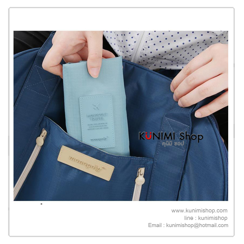  กระเป๋าจัดเก็บสิ่งของ กระเป๋าจัดระเบียบสิ่งของ สาสมารถใส่รองเท้าผ้าใบ รองเท้ากีฬา ออกกำลังกาย รองเท้าแตะ รองเท้าใส่เล่น หรือของใช้ต่างๆ เช่น ผ้าขนหนู ถุงเท้า ผ้าเช็ดตัว กระติกน้ำ เป็นต้น สำหรับพกพาเดินทาง ท่องเที่ยว มีซิปเปิดปิด สะดวกในการจัดเก็บ พร้อมหูหิ้ว * โดยรุ่น Ver. 3 นี้ ตรงช่องใส่รองเท้าจะไม่มีที่กั้นเหมือนกับ รุ่น Ver.2 ครับ * ขนาด กว้าง 21.5 x ยาว 30.5 x หนา 11 cm. 