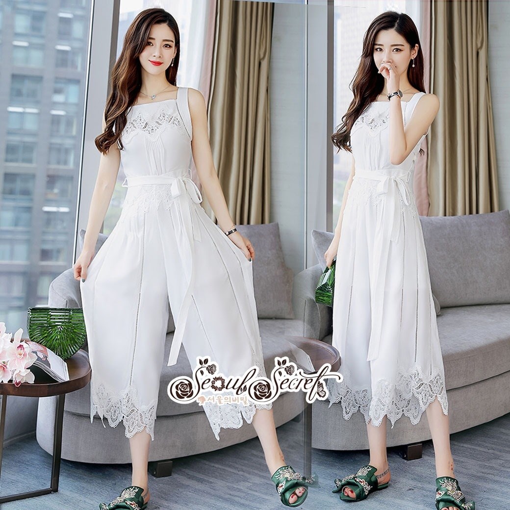 เสื้อผ้าเกาหลี พร้อมส่ง จั้มสูท สายเดี่ยว ทรงคอเหลี่ยม
